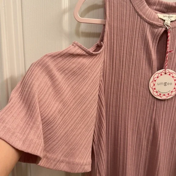 UMGEE open shoulder top - Picture 3 of 5